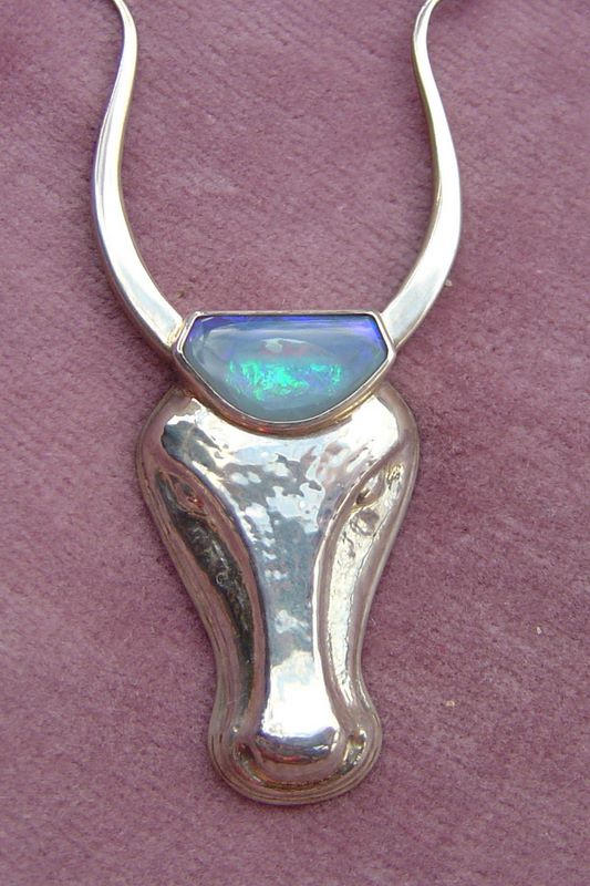 Silver Sundisc in Apis Pendant